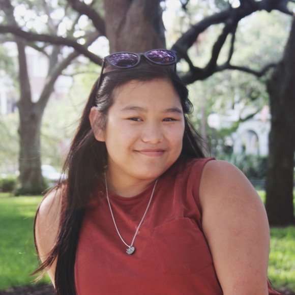 Meet your Posher, Anna - Picture 1 of 1